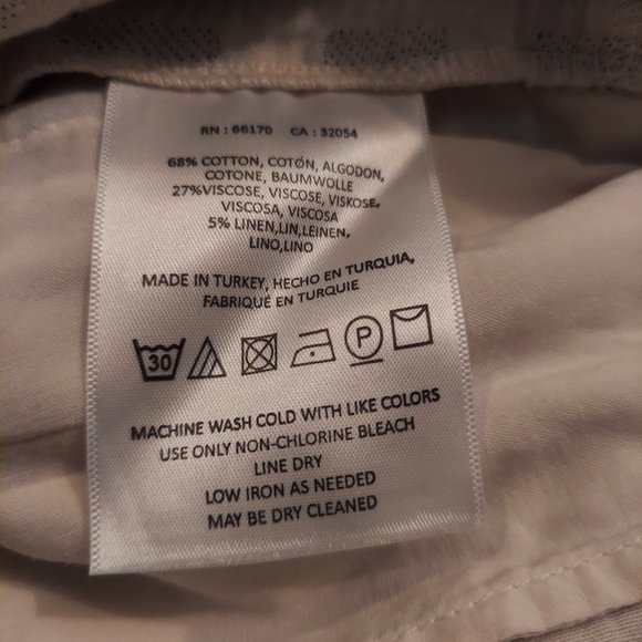 NWOT Anthropologie Shorts - Picture 4 of 4